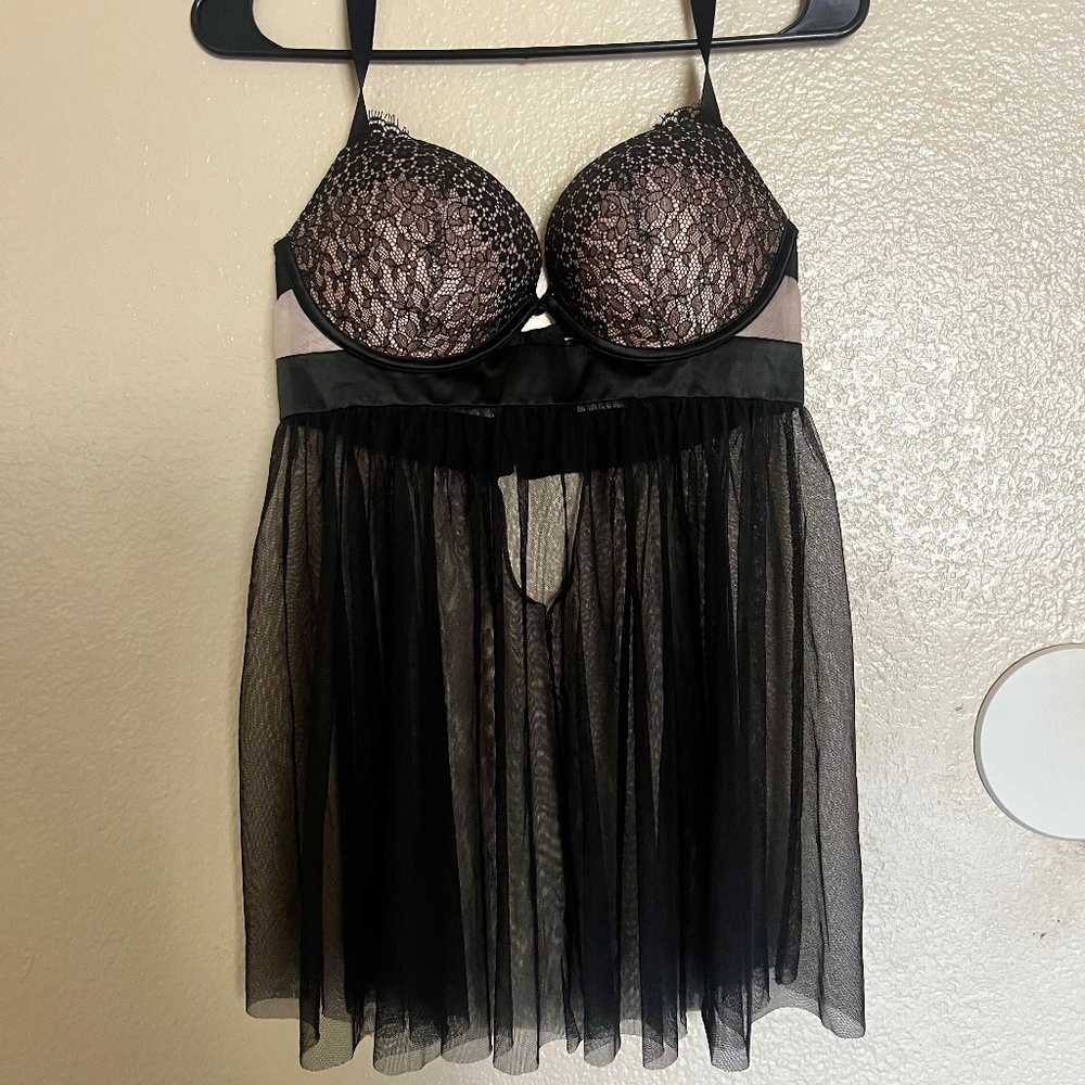 Victoria Secret Babydoll Size 34D NWO